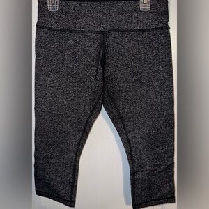 Lululemon Heathered Herringbone Capri Leggings Size 10